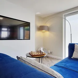 Apartment Windham Mews - Stunning Flat In Seaside Town, Bournemouth